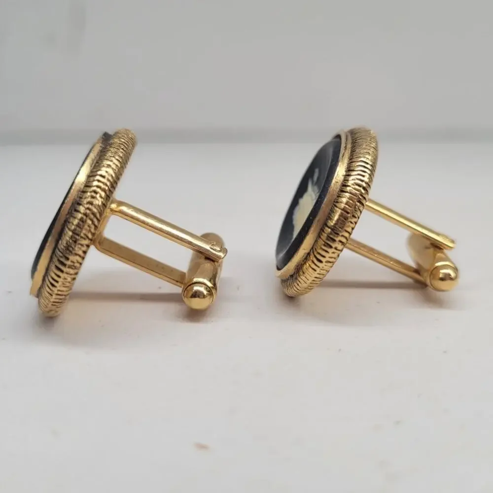 Vintage Dante Museum Masterpiece Ship Cameo Incolay Black Gold Tone Cufflinks